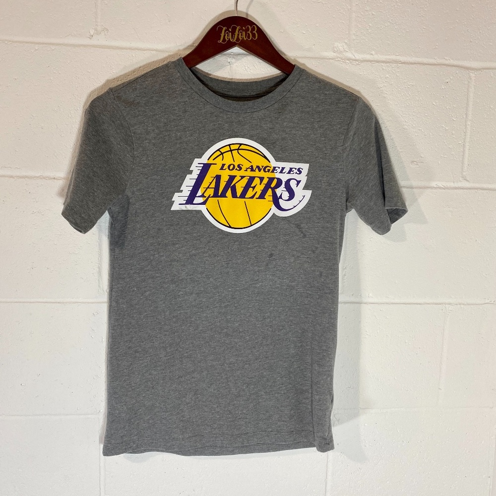 Team Athletics Gray Short Sleeve Lakers Shirt
